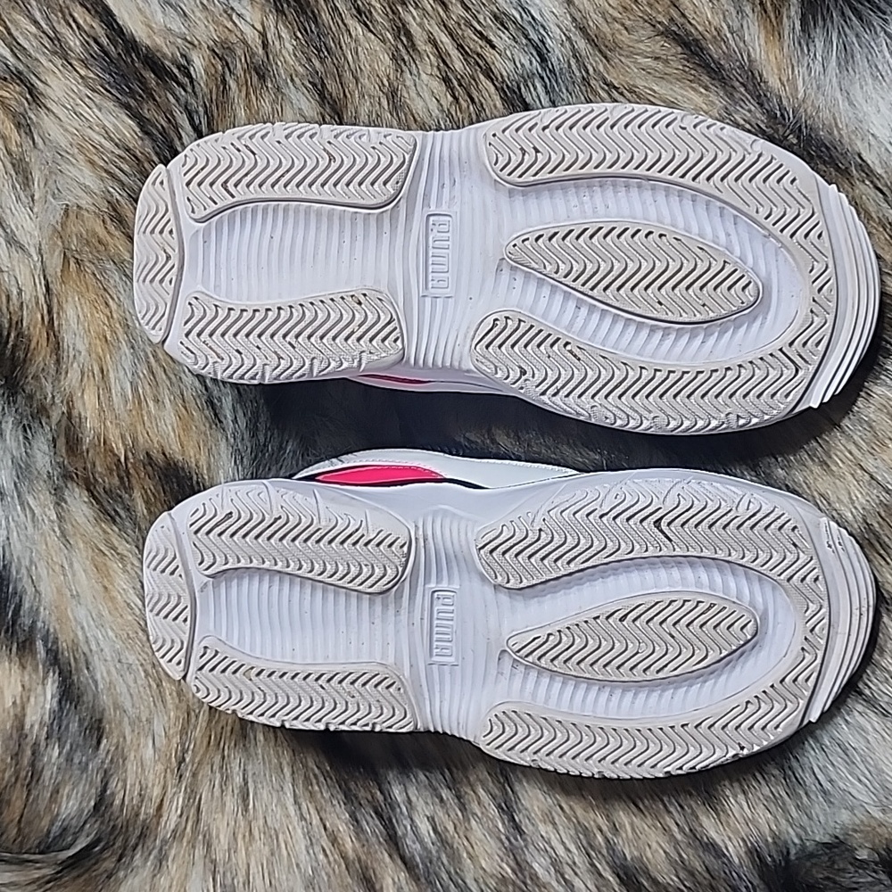 Puma Sneakers - Picture 3 of 4